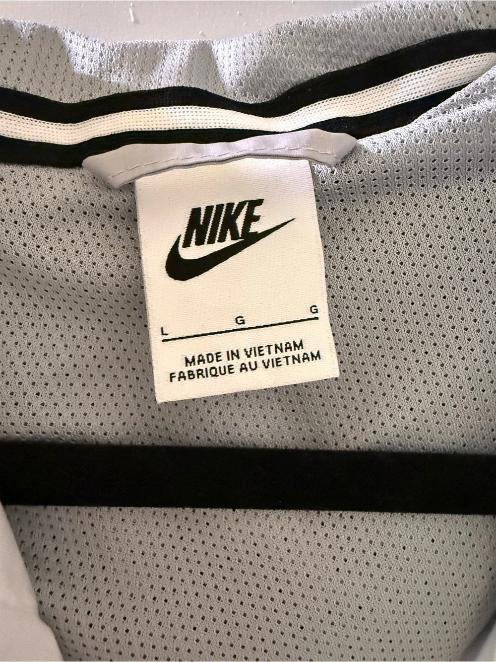 Nike Colorblock Hooded Windbreaker in Black, White & Light Gray